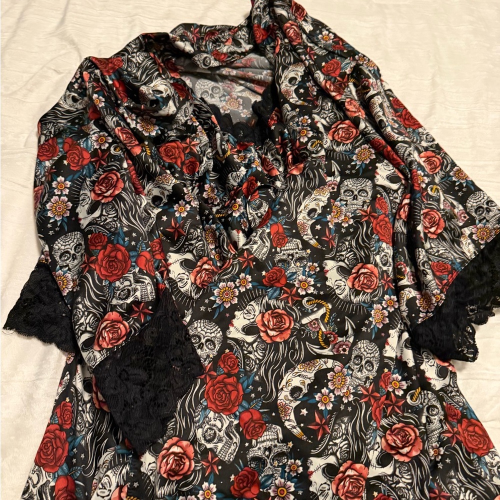 Floral Skull Print Camisole Night Dress and Matching Robe set!! Silky material - Picture 3 of 3